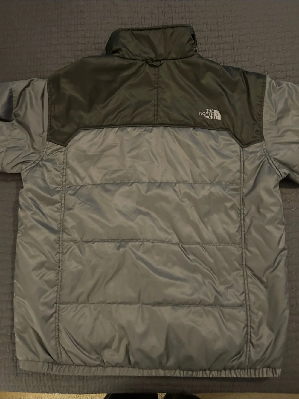 The NorthFace Lightweight Puffer Jacket. Men’s Size XL. Good condition.